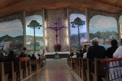 Devotos de Nossa Senhora Aparecida lotaram o SantuÃ¡rio para o 6Âº dia da Novena da Padroeira