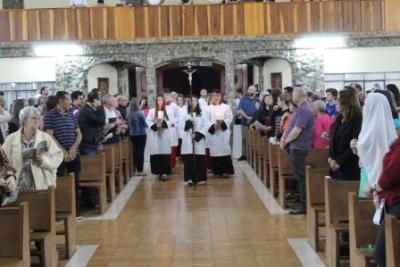 Devotos de Nossa Senhora Aparecida lotaram o SantuÃ¡rio para o 6Âº dia da Novena da Padroeira