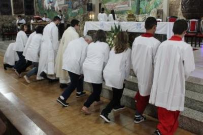 Devotos de Nossa Senhora Aparecida lotaram o SantuÃ¡rio para o 6Âº dia da Novena da Padroeira