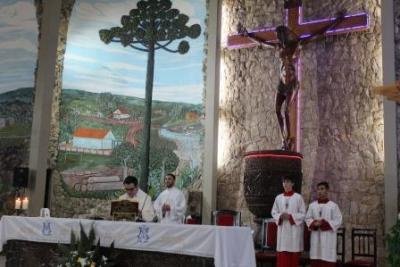 Devotos de Nossa Senhora Aparecida lotaram o SantuÃ¡rio para o 6Âº dia da Novena da Padroeira