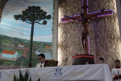 Devotos de Nossa Senhora Aparecida lotaram o SantuÃ¡rio para o 6Âº dia da Novena da Padroeira