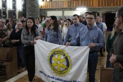 Devotos de Nossa Senhora Aparecida lotaram o SantuÃ¡rio para o 6Âº dia da Novena da Padroeira
