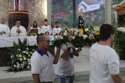 Devotos de Nossa Senhora Aparecida lotaram o SantuÃ¡rio para o 6Âº dia da Novena da Padroeira