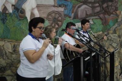 Devotos de Nossa Senhora Aparecida lotaram o SantuÃ¡rio para o 6Âº dia da Novena da Padroeira