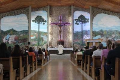 Devotos de Nossa Senhora Aparecida lotaram o SantuÃ¡rio para o 6Âº dia da Novena da Padroeira