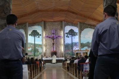 Devotos de Nossa Senhora Aparecida lotaram o SantuÃ¡rio para o 6Âº dia da Novena da Padroeira