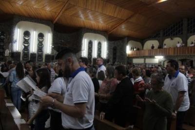 Devotos de Nossa Senhora Aparecida lotaram o SantuÃ¡rio para o 6Âº dia da Novena da Padroeira