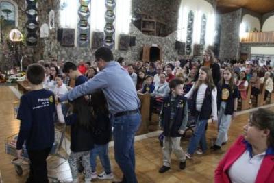 Devotos de Nossa Senhora Aparecida lotaram o SantuÃ¡rio para o 6Âº dia da Novena da Padroeira