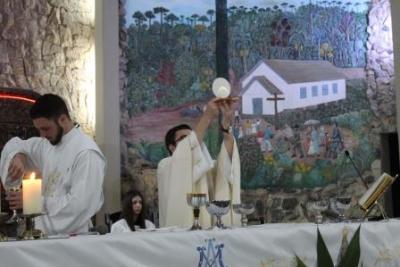 Devotos de Nossa Senhora Aparecida lotaram o SantuÃ¡rio para o 6Âº dia da Novena da Padroeira