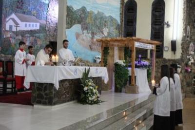 Devotos de Nossa Senhora Aparecida lotaram o SantuÃ¡rio para o 6Âº dia da Novena da Padroeira