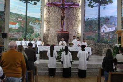 Devotos de Nossa Senhora Aparecida lotaram o SantuÃ¡rio para o 6Âº dia da Novena da Padroeira