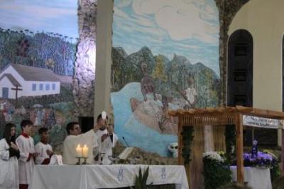 Devotos de Nossa Senhora Aparecida lotaram o SantuÃ¡rio para o 6Âº dia da Novena da Padroeira
