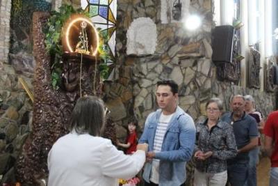 Devotos de Nossa Senhora Aparecida lotaram o SantuÃ¡rio para o 6Âº dia da Novena da Padroeira
