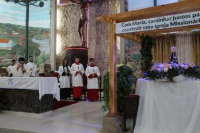 Devotos de Nossa Senhora Aparecida lotaram o SantuÃ¡rio para o 6Âº dia da Novena da Padroeira