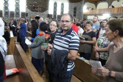Devotos de Nossa Senhora Aparecida lotaram o SantuÃ¡rio para o 6Âº dia da Novena da Padroeira