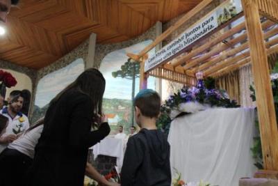Devotos de Nossa Senhora Aparecida lotaram o SantuÃ¡rio para o 6Âº dia da Novena da Padroeira