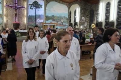 Devotos de Nossa Senhora Aparecida lotaram o SantuÃ¡rio para o 6Âº dia da Novena da Padroeira
