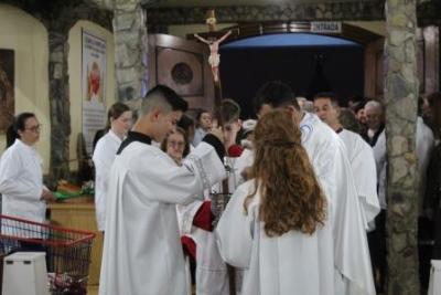 Com a participaÃ§Ã£o da secretaria de SaÃºde em alusÃ£o ao outubro rosa aconteceu o 7Âº dia da Novena da Padroeira em Laranjeiras do Sul
