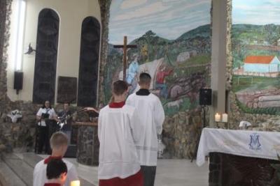 Com a participaÃ§Ã£o da secretaria de SaÃºde em alusÃ£o ao outubro rosa aconteceu o 7Âº dia da Novena da Padroeira em Laranjeiras do Sul