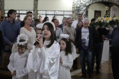 Com a participaÃ§Ã£o da secretaria de SaÃºde em alusÃ£o ao outubro rosa aconteceu o 7Âº dia da Novena da Padroeira em Laranjeiras do Sul