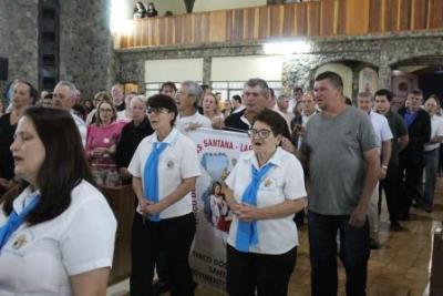 Com a participaÃ§Ã£o da secretaria de SaÃºde em alusÃ£o ao outubro rosa aconteceu o 7Âº dia da Novena da Padroeira em Laranjeiras do Sul