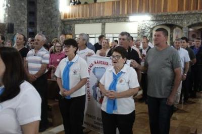 Com a participaÃ§Ã£o da secretaria de SaÃºde em alusÃ£o ao outubro rosa aconteceu o 7Âº dia da Novena da Padroeira em Laranjeiras do Sul