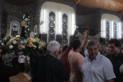 Com a participaÃ§Ã£o da secretaria de SaÃºde em alusÃ£o ao outubro rosa aconteceu o 7Âº dia da Novena da Padroeira em Laranjeiras do Sul