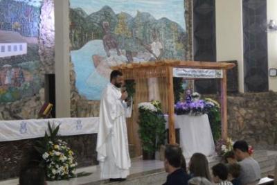 Com a participaÃ§Ã£o da secretaria de SaÃºde em alusÃ£o ao outubro rosa aconteceu o 7Âº dia da Novena da Padroeira em Laranjeiras do Sul