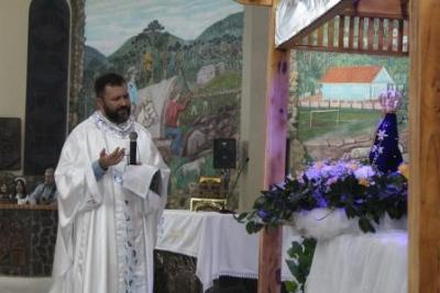 Com a participaÃ§Ã£o da secretaria de SaÃºde em alusÃ£o ao outubro rosa aconteceu o 7Âº dia da Novena da Padroeira em Laranjeiras do Sul