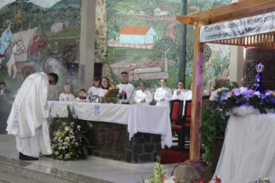 Com a participaÃ§Ã£o da secretaria de SaÃºde em alusÃ£o ao outubro rosa aconteceu o 7Âº dia da Novena da Padroeira em Laranjeiras do Sul