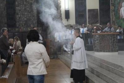 Com a participaÃ§Ã£o da secretaria de SaÃºde em alusÃ£o ao outubro rosa aconteceu o 7Âº dia da Novena da Padroeira em Laranjeiras do Sul