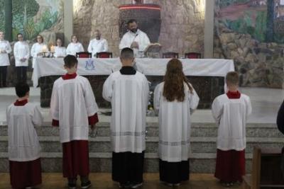 Com a participaÃ§Ã£o da secretaria de SaÃºde em alusÃ£o ao outubro rosa aconteceu o 7Âº dia da Novena da Padroeira em Laranjeiras do Sul