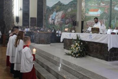 Com a participaÃ§Ã£o da secretaria de SaÃºde em alusÃ£o ao outubro rosa aconteceu o 7Âº dia da Novena da Padroeira em Laranjeiras do Sul