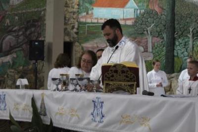 Com a participaÃ§Ã£o da secretaria de SaÃºde em alusÃ£o ao outubro rosa aconteceu o 7Âº dia da Novena da Padroeira em Laranjeiras do Sul