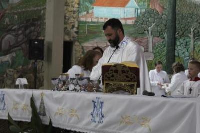 Com a participaÃ§Ã£o da secretaria de SaÃºde em alusÃ£o ao outubro rosa aconteceu o 7Âº dia da Novena da Padroeira em Laranjeiras do Sul