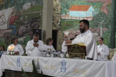 Com a participaÃ§Ã£o da secretaria de SaÃºde em alusÃ£o ao outubro rosa aconteceu o 7Âº dia da Novena da Padroeira em Laranjeiras do Sul