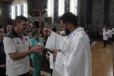 Com a participaÃ§Ã£o da secretaria de SaÃºde em alusÃ£o ao outubro rosa aconteceu o 7Âº dia da Novena da Padroeira em Laranjeiras do Sul
