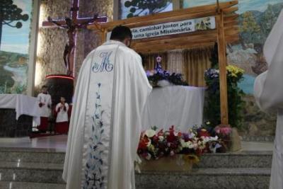 Com a participaÃ§Ã£o da secretaria de SaÃºde em alusÃ£o ao outubro rosa aconteceu o 7Âº dia da Novena da Padroeira em Laranjeiras do Sul