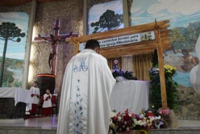 Com a participaÃ§Ã£o da secretaria de SaÃºde em alusÃ£o ao outubro rosa aconteceu o 7Âº dia da Novena da Padroeira em Laranjeiras do Sul