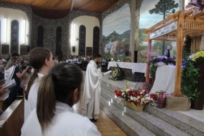 Com a participaÃ§Ã£o da secretaria de SaÃºde em alusÃ£o ao outubro rosa aconteceu o 7Âº dia da Novena da Padroeira em Laranjeiras do Sul