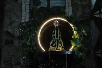 Com a participaÃ§Ã£o da secretaria de SaÃºde em alusÃ£o ao outubro rosa aconteceu o 7Âº dia da Novena da Padroeira em Laranjeiras do Sul