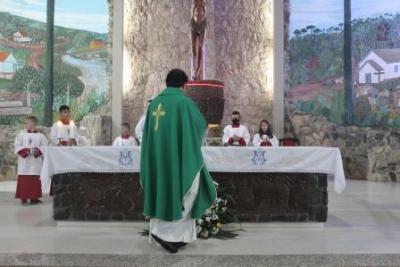 PenÃºltimo dia da Novena da padroeira, em Laranjeiras do Sul, foi marcada pela emoÃ§Ã£o dos devotos