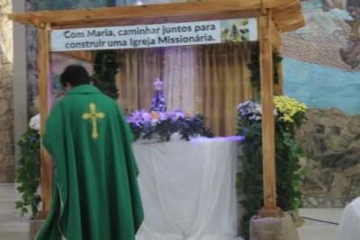 PenÃºltimo dia da Novena da padroeira, em Laranjeiras do Sul, foi marcada pela emoÃ§Ã£o dos devotos