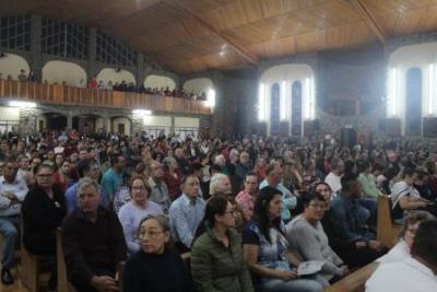 PenÃºltimo dia da Novena da padroeira, em Laranjeiras do Sul, foi marcada pela emoÃ§Ã£o dos devotos