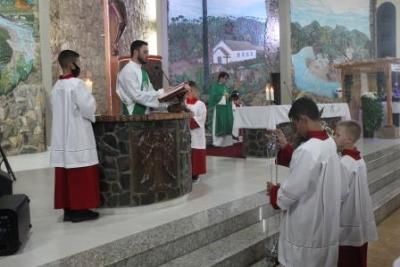 PenÃºltimo dia da Novena da padroeira, em Laranjeiras do Sul, foi marcada pela emoÃ§Ã£o dos devotos