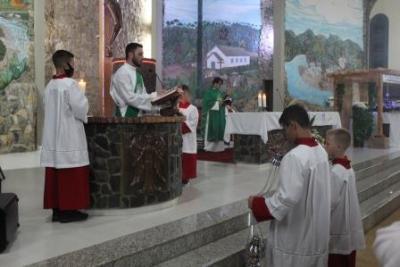 PenÃºltimo dia da Novena da padroeira, em Laranjeiras do Sul, foi marcada pela emoÃ§Ã£o dos devotos