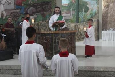 PenÃºltimo dia da Novena da padroeira, em Laranjeiras do Sul, foi marcada pela emoÃ§Ã£o dos devotos