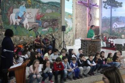 PenÃºltimo dia da Novena da padroeira, em Laranjeiras do Sul, foi marcada pela emoÃ§Ã£o dos devotos