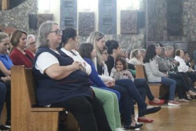 PenÃºltimo dia da Novena da padroeira, em Laranjeiras do Sul, foi marcada pela emoÃ§Ã£o dos devotos