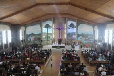PenÃºltimo dia da Novena da padroeira, em Laranjeiras do Sul, foi marcada pela emoÃ§Ã£o dos devotos